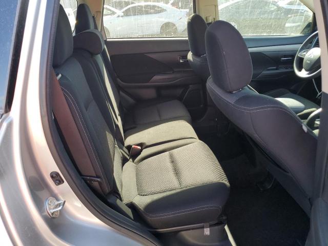Photo 11 from auction – 2018 MITSUBISHI OUTLANDER with VIN JA4AD2A37JZ063956