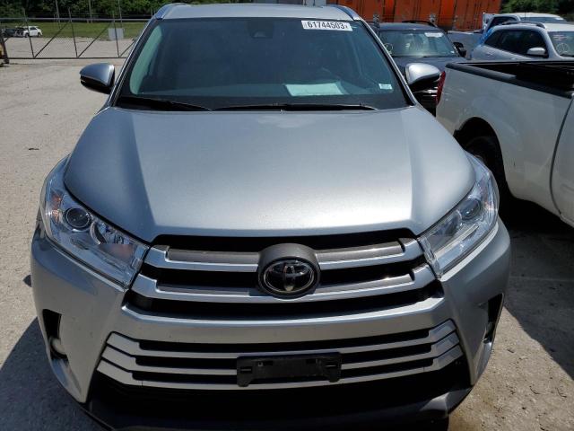Photo 5 from auction – 2018 TOYOTA HIGHLANDER with VIN 5TDJZRFH5JS548389