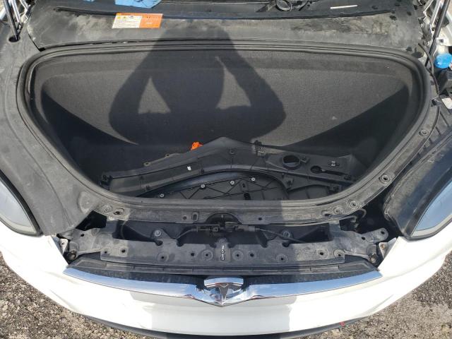 Photo 11 from auction – 2016 TESLA MODEL X with VIN 5YJXCAE24GF019118