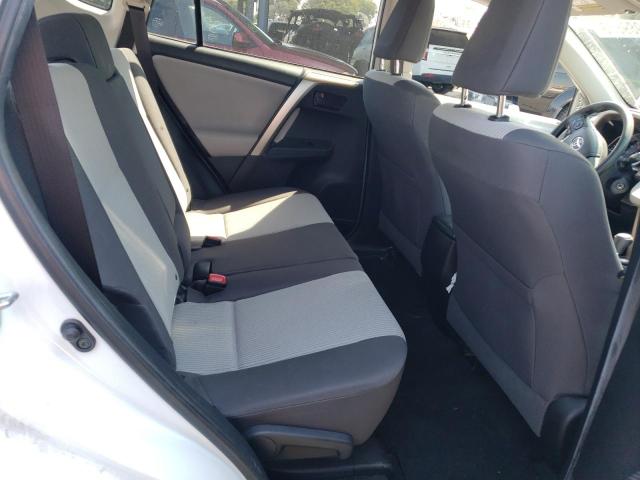Photo 10 from auction – 2015 TOYOTA RAV4 LE with VIN JTMZFREV0FD065186