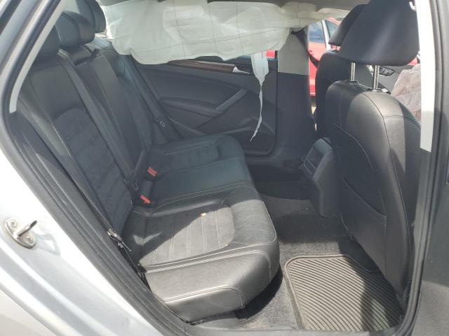 Photo 10 from auction – 2012 VOLKSWAGEN PASSAT SEL with VIN 1VWCN7A30CC032477