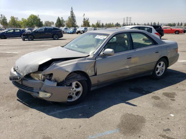 LEXUS ES 300 1999 with VIN JT8BF28G8X0161595 - Photo from auction