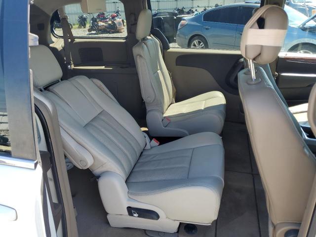Photo 11 from auction – 2013 CHRYSLER TOWN & COU with VIN 2C4RC1BG9DR529229