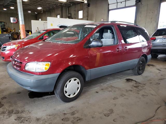 TOYOTA SIENNA CE 2000 with VIN 4T3ZF19C0YU248653 - Photo from auction