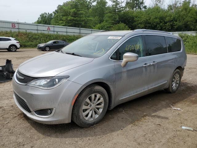 CHRYSLER PACIFICA T 2017 with VIN 2C4RC1EG4HR538213 - Photo from auction
