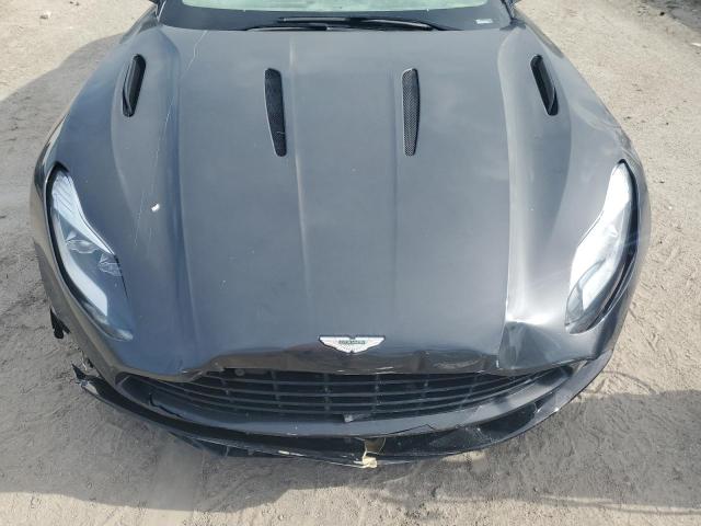 Photo 11 from auction – 2017 ASTON MARTIN DB11 with VIN SCFRMFAV8HGL02990