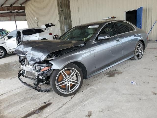 MERCEDES-BENZ E 300 2019 with VIN WDDZF4JB3KA519902 - Photo from auction