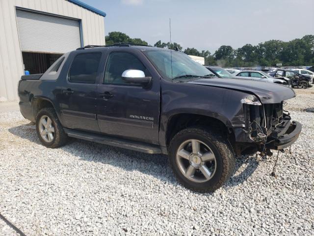Photo 4 from auction – 2011 CHEVROLET AVALANCHE with VIN 3GNTKEE33BG234145