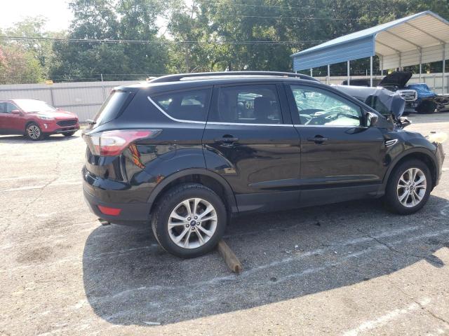 Photo 3 from auction – 2017 FORD ESCAPE SE with VIN 1FMCU0GD1HUA57589