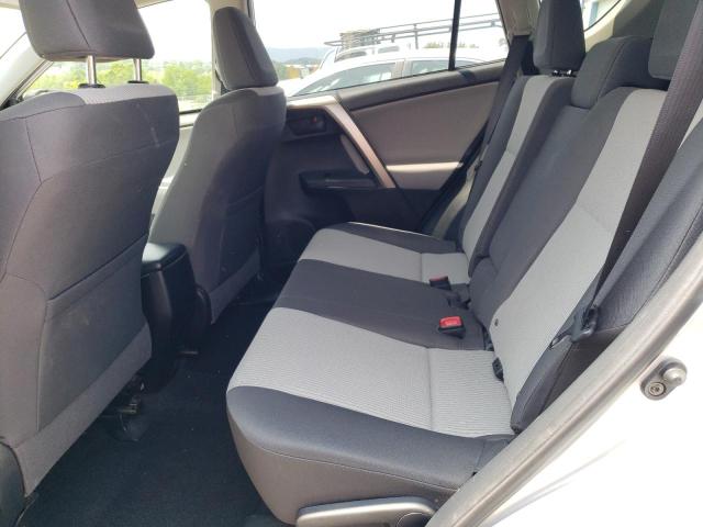 Photo 11 from auction – 2015 TOYOTA RAV4 LE with VIN JTMBFREVXFD167497