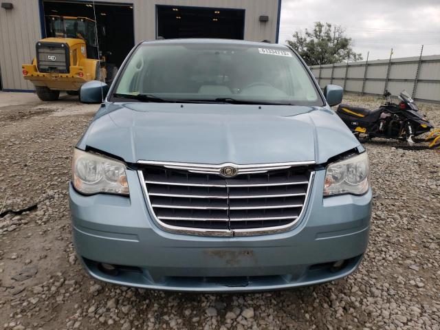 Photo 5 from auction – 2010 CHRYSLER TOWN & COU with VIN 2A4RR5D18AR188409