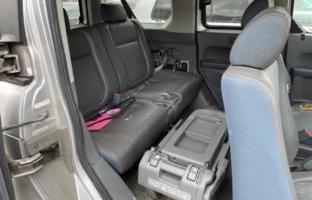 Photo 6 from auction – 2004 HONDA ELEMENT LX with VIN 5J6YH18334L000055