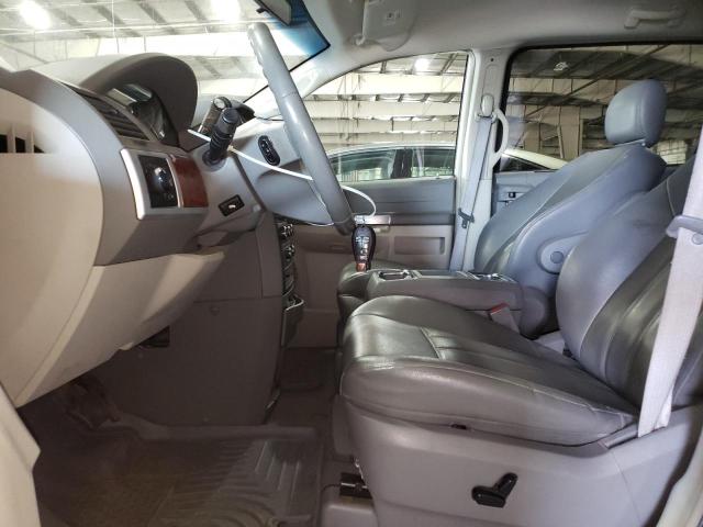 Photo 7 from auction – 2008 CHRYSLER TOWN & COU with VIN 2A8HR54P58R110873