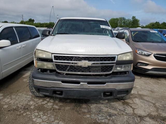 Photo 5 from auction – 2005 CHEVROLET SILVERADO with VIN 1GCHC24UX5E326448