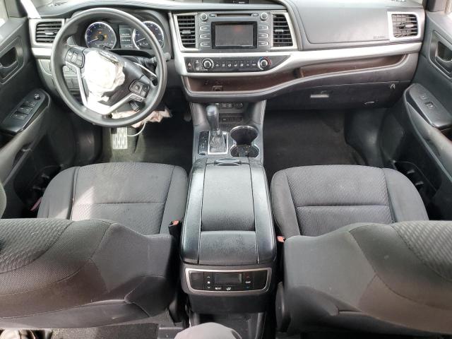 Photo 8 from auction – 2018 TOYOTA HIGHLANDER with VIN 5TDZARFH6JS038949