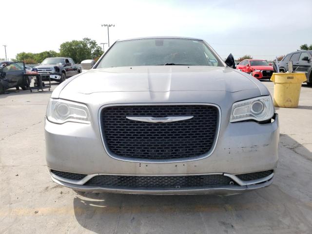 Photo 5 from auction – 2016 CHRYSLER 300 LIMITE with VIN 2C3CCAAG3GH211788