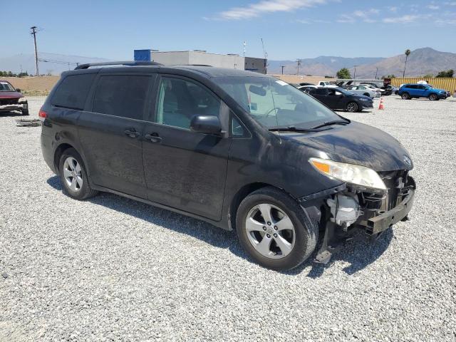 Photo 4 from auction – 2011 TOYOTA SIENNA with VIN 5TDKK3DC9BS083419