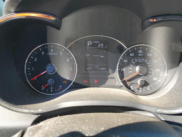 Photo 9 from auction – 2018 KIA FORTE LX with VIN 3KPFK4A71JE234082