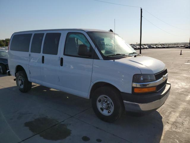 Photo 4 from auction – 2017 CHEVROLET EXPRESS G2 with VIN 1GAWGFFG9H1334779