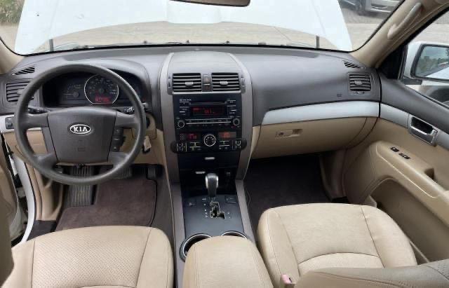 Photo 9 from auction – 2009 KIA BORREGO LX with VIN KNDJH741595027770