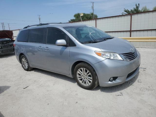 Photo 4 from auction – 2015 TOYOTA SIENNA XLE with VIN 5TDYK3DC2FS566735