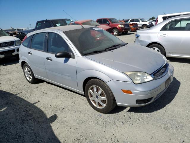 Photo 4 from auction – 2005 FORD FOCUS ZX5 with VIN 3FAFP37N75R115507