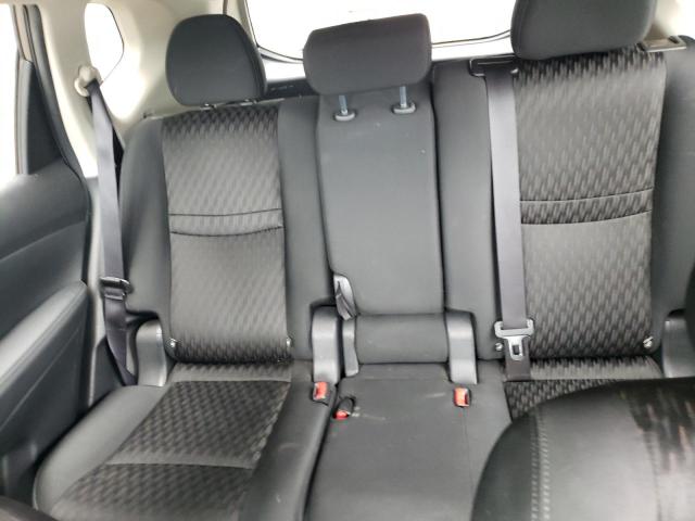 Photo 10 from auction – 2017 NISSAN ROGUE S with VIN KNMAT2MT6HP562970