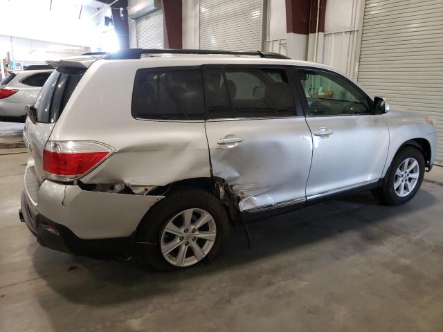 Photo 3 from auction – 2012 TOYOTA HIGHLANDER with VIN 5TDBK3EH8CS111190