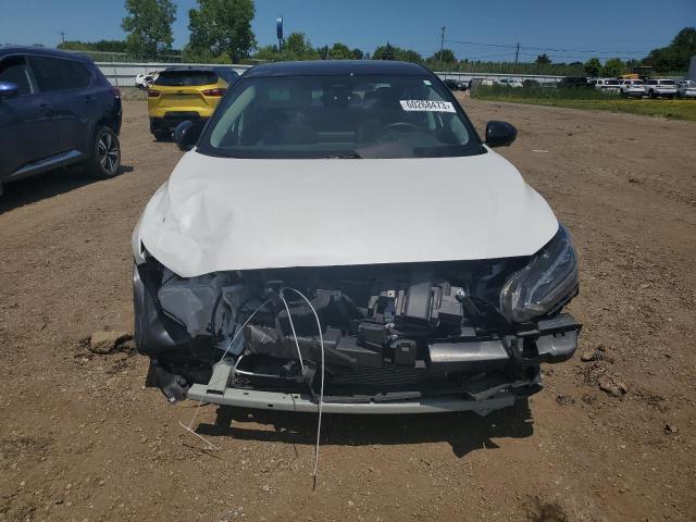 Photo 5 from auction – 2022 NISSAN SENTRA SR with VIN 3N1AB8DV3NY232465