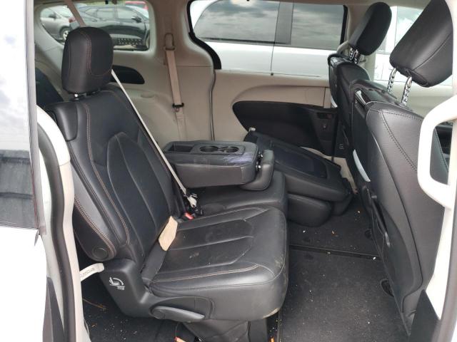 Photo 11 from auction – 2017 CHRYSLER PACIFICA T with VIN 2C4RC1EGXHR832506