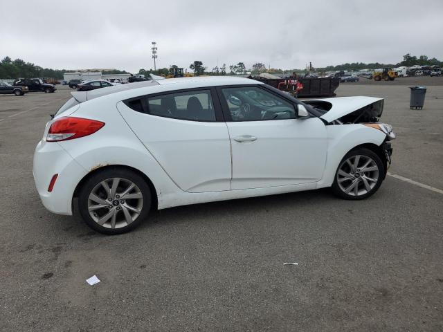 Photo 3 from auction – 2016 HYUNDAI VELOSTER with VIN KMHTC6AD5GU264581