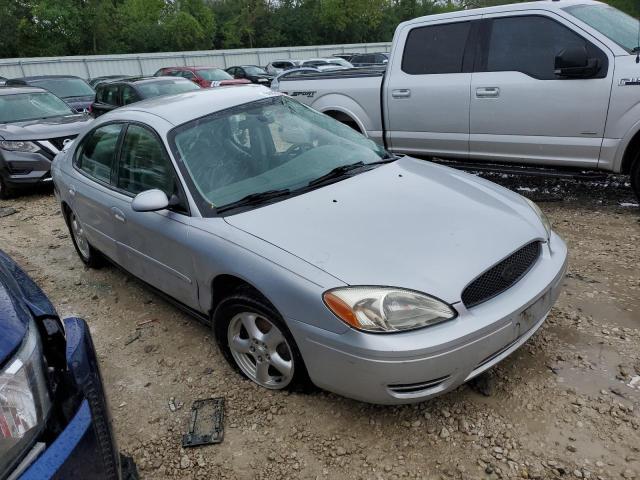 Photo 4 from auction – 2004 FORD TAURUS with VIN 1FAFP53U84G139510