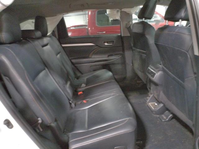 Photo 11 from auction – 2019 TOYOTA HIGHLANDER with VIN 5TDJZRFH0KS570897