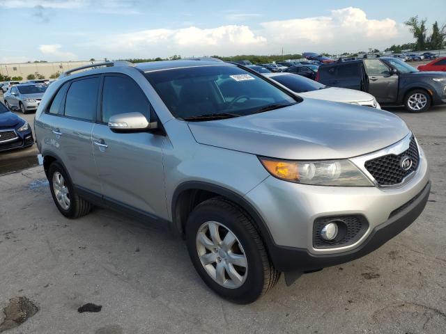 Photo 4 from auction – 2013 KIA SORENTO LX with VIN 5XYKT4A63DG351933