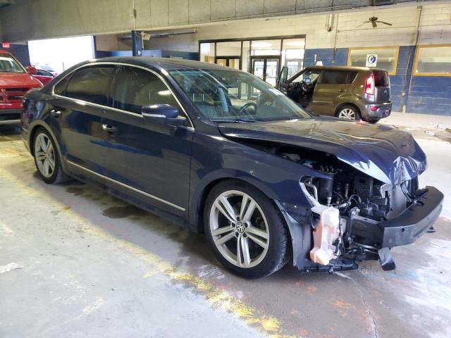 Photo 4 from auction – 2015 VOLKSWAGEN PASSAT SEL with VIN 1VWCV7A3XFC072294