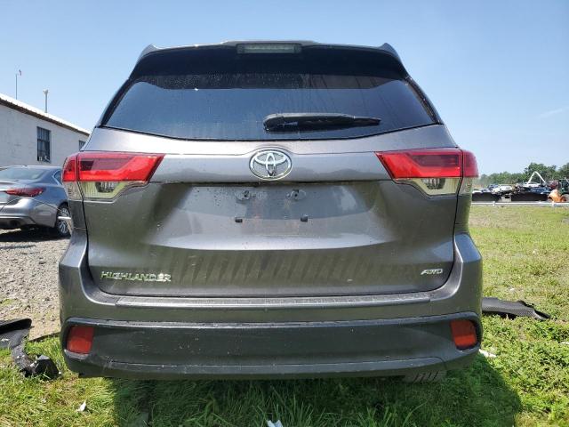 Photo 6 from auction – 2018 TOYOTA HIGHLANDER with VIN 5TDBZRFH5JS890154