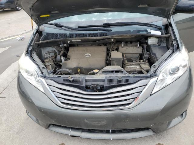 Photo 11 from auction – 2014 TOYOTA SIENNA XLE with VIN 5TDYK3DCXES490244