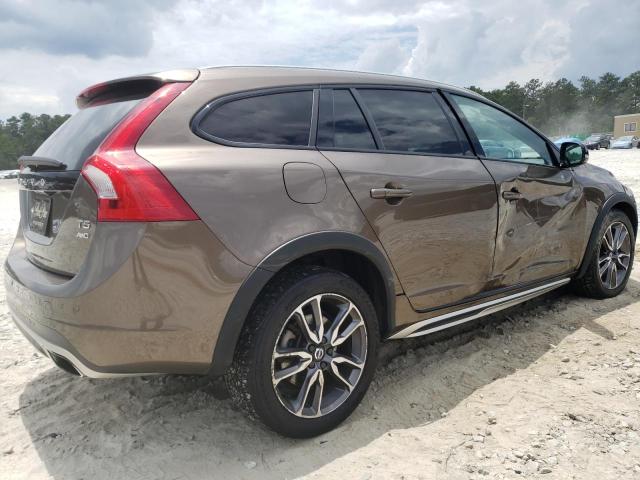 Photo 3 from auction – 2015 VOLVO V60 CROSS with VIN YV4612HM0F1000042