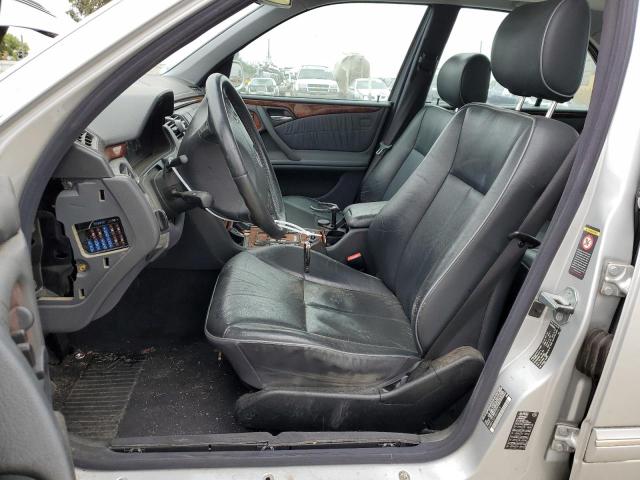 Photo 7 from auction – 2000 MERCEDES-BENZ E 320 with VIN WDBJF65JXYB009875