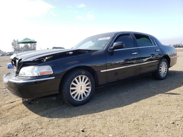 LINCOLN TOWN CAR E 2003 with VIN 1LNHM81W83Y643044 - Photo from auction