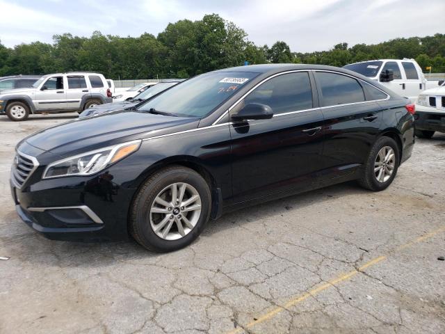 HYUNDAI SONATA SE 2017 with VIN 5NPE24AF6HH437333 - Photo from auction