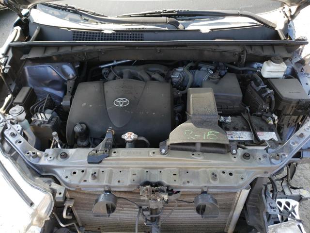 Photo 12 from auction – 2019 TOYOTA HIGHLANDER with VIN 5TDJZRFH1KS943638