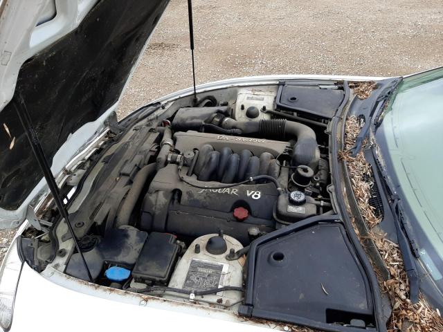 Photo 11 from auction – 1998 JAGUAR XK8 with VIN SAJGX2248WC022276