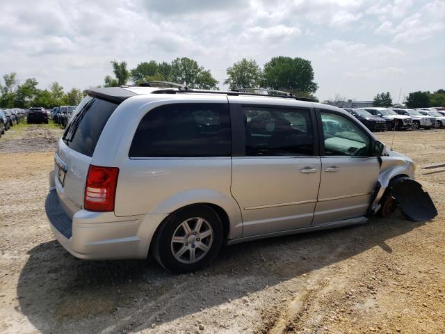 Photo 3 from auction – 2010 CHRYSLER TOWN & COU with VIN 2A4RR5D14AR492806