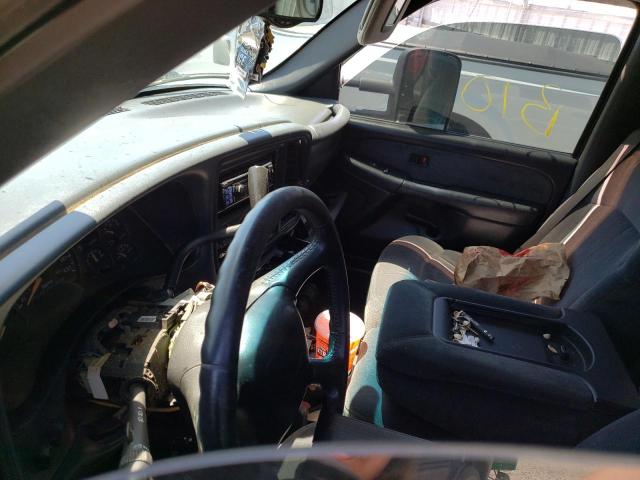 Photo 9 from auction – 2002 CHEVROLET SILVERADO with VIN 1GCHK23162F209675