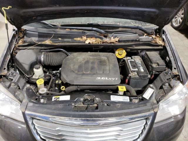 Photo 12 from auction – 2015 CHRYSLER TOWN & COU with VIN 2C4RC1BG9FR561519