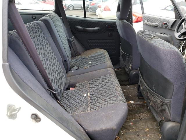 Photo 11 from auction – 2000 TOYOTA RAV4 with VIN JT3HP10V9Y7164516