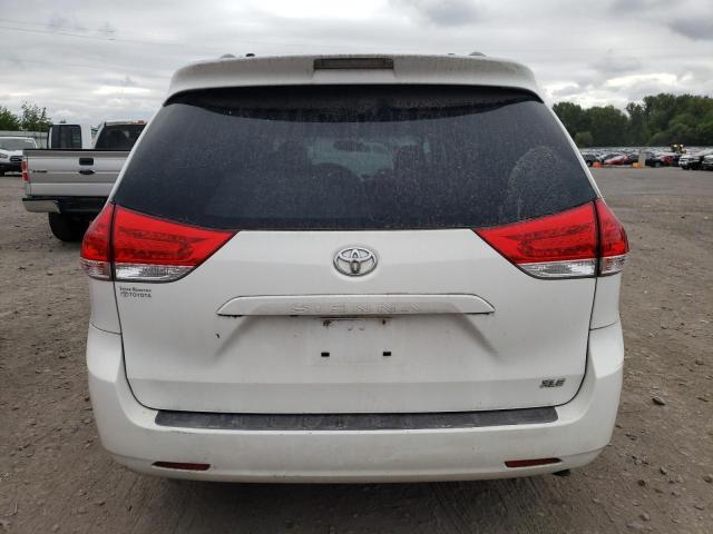 Photo 6 from auction – 2011 TOYOTA SIENNA XLE with VIN 5TDYK3DCXBS086274