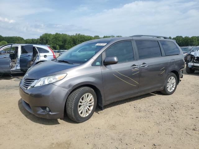 Photo 1 from auction – 2017 TOYOTA SIENNA XLE with VIN 5TDYZ3DC2HS845522