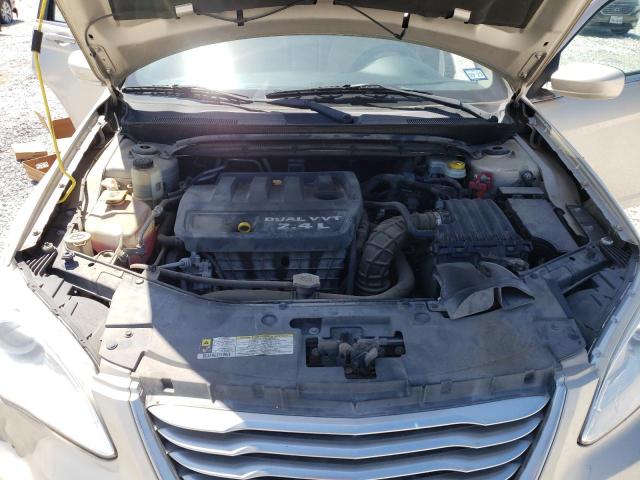 Photo 11 from auction – 2013 CHRYSLER 200 TOURIN with VIN 1C3CCBBB1DN595615
